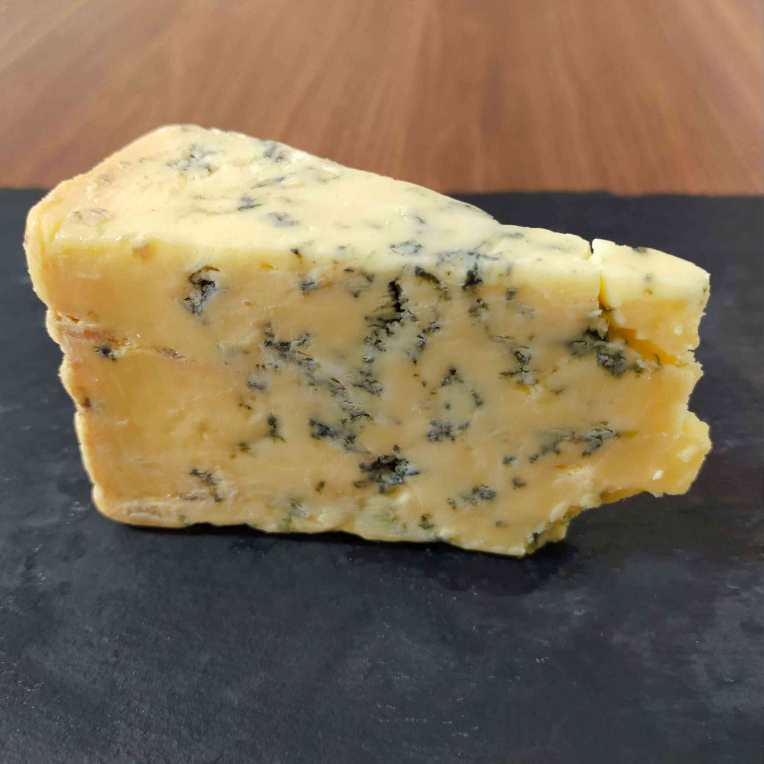 世界三大ブルーチーズと称される美味しいチーズがあった！ | FroLavie(フローラビ) チーズのある豊かな生活を。