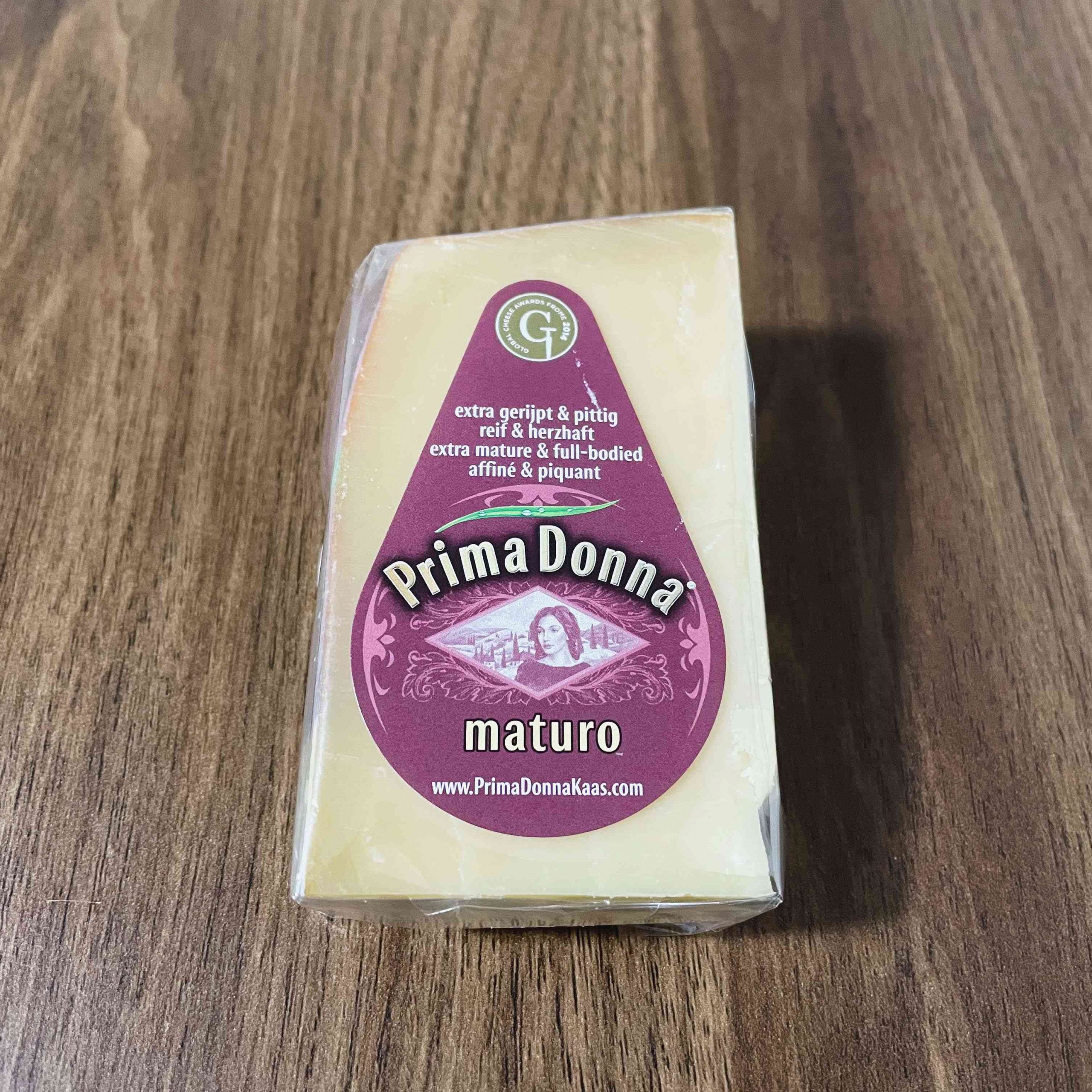 プリマドンナ】伝統チーズのいいとこ取り、オランダの歌姫チーズ | FroLavie(フローラビ) チーズのある豊かな生活を。